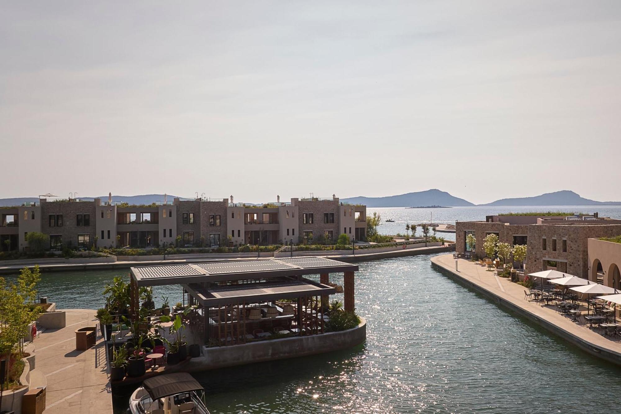 W Costa Navarino (Adults Only) Pylos Dış mekan fotoğraf